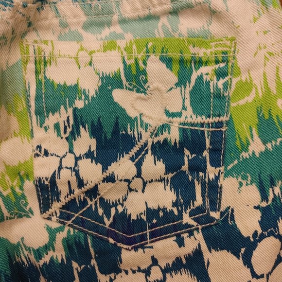 Girls Size 10 Childrens Place Flowered Jeans - Picture 2 of 3